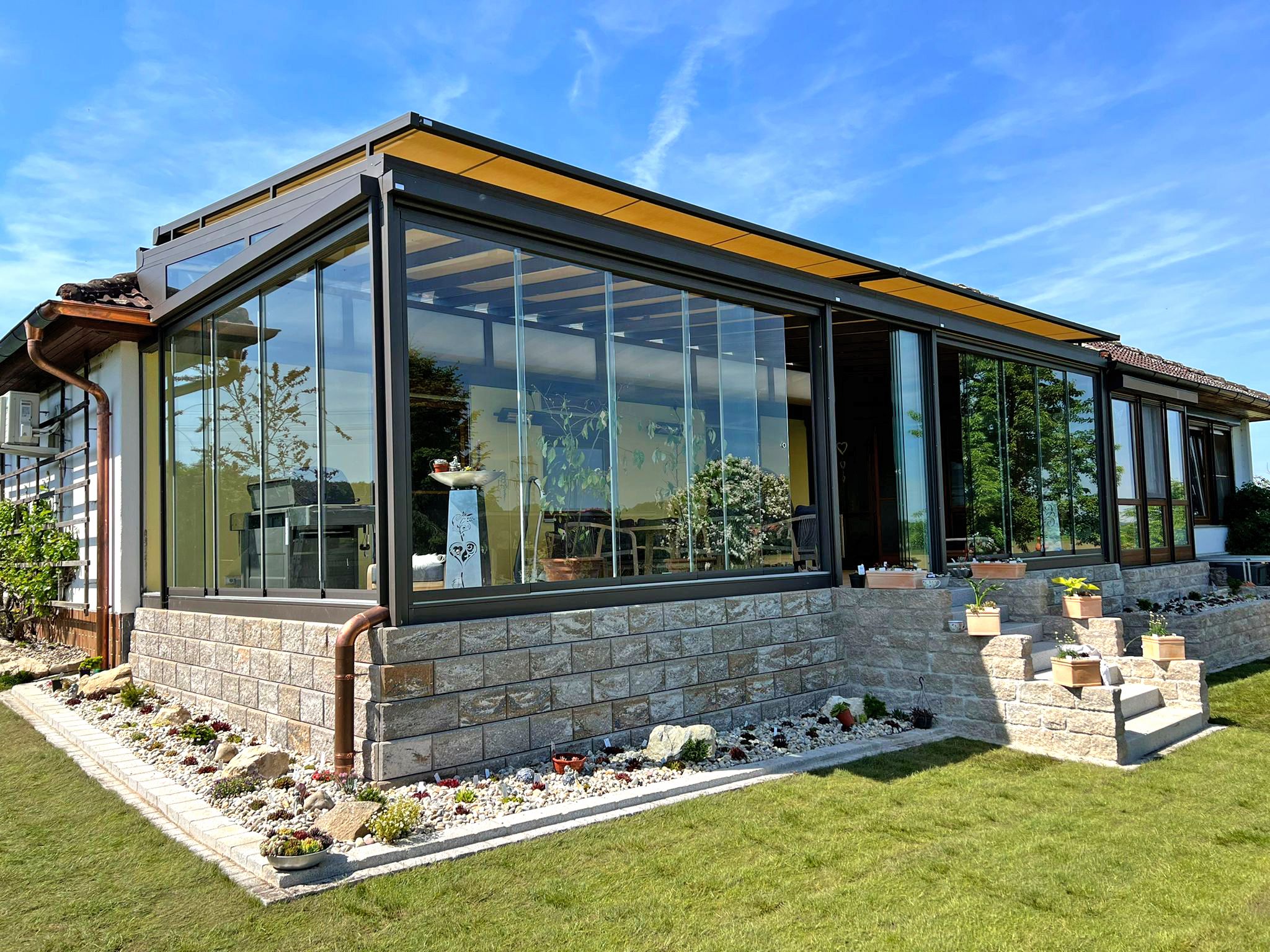 Kaltwintergarten aus Aluminium von Clever Ueberdacht